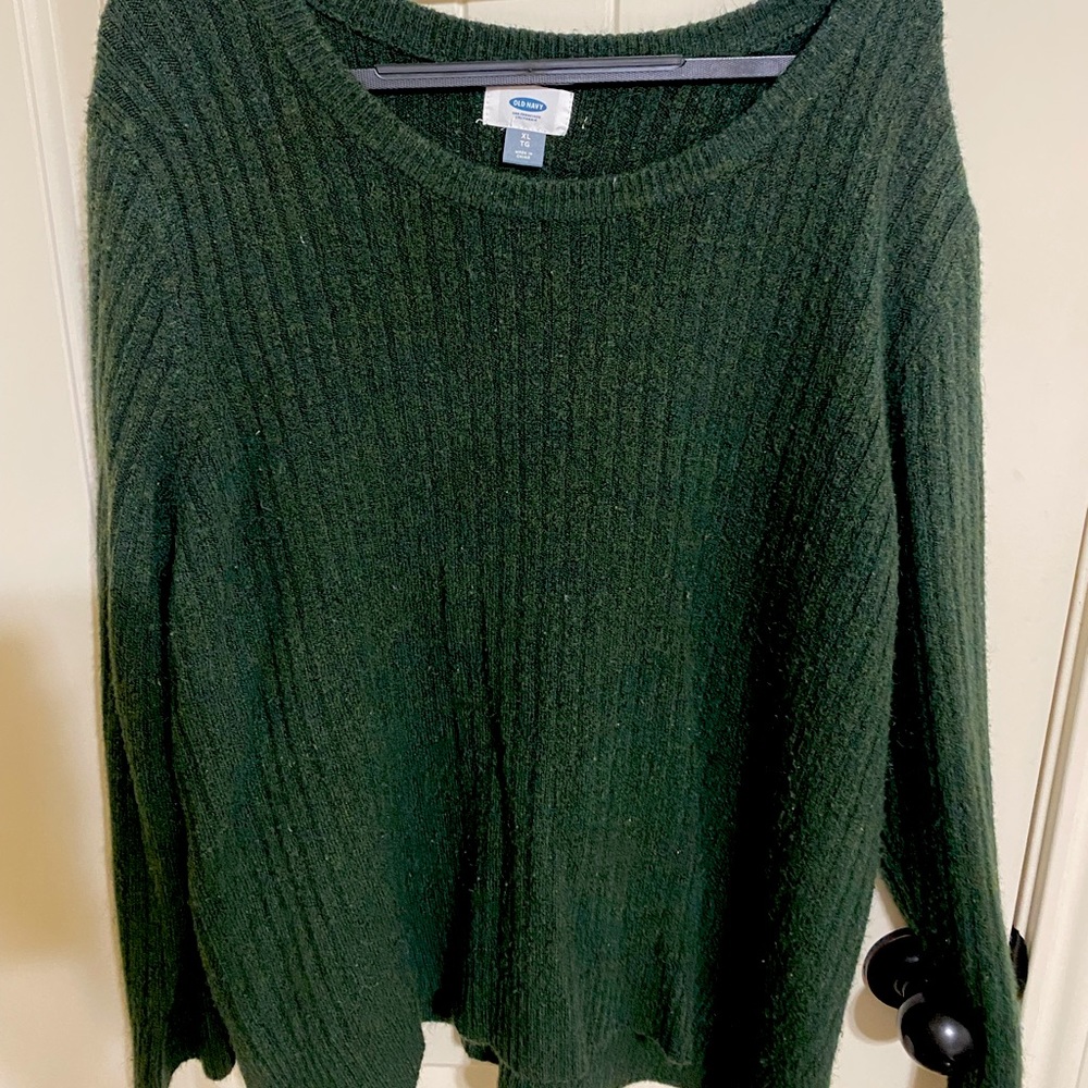 Dark green Old Navy sweater. XL. Has some pilling, but oversized and comfy.